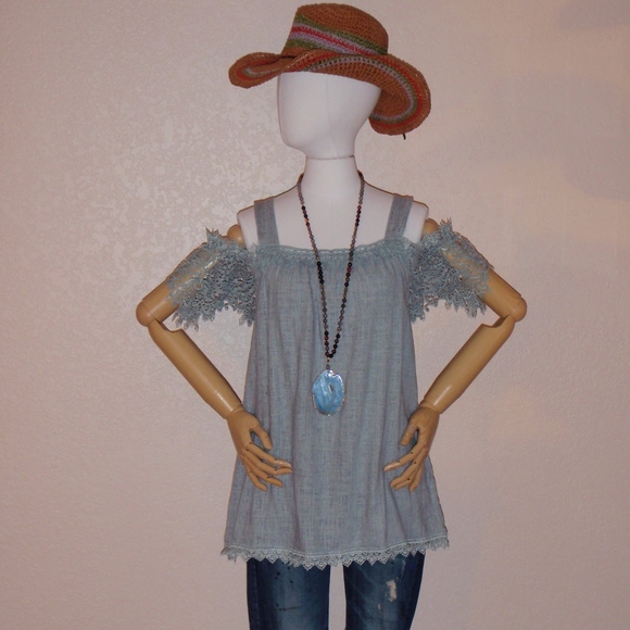 NWT Bare Shoulder Lace Sleeve Top Tunic - Picture 7 of 7